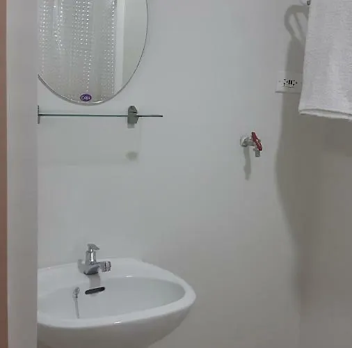 Dave's Private And Cozy Unit @ Trees Residences