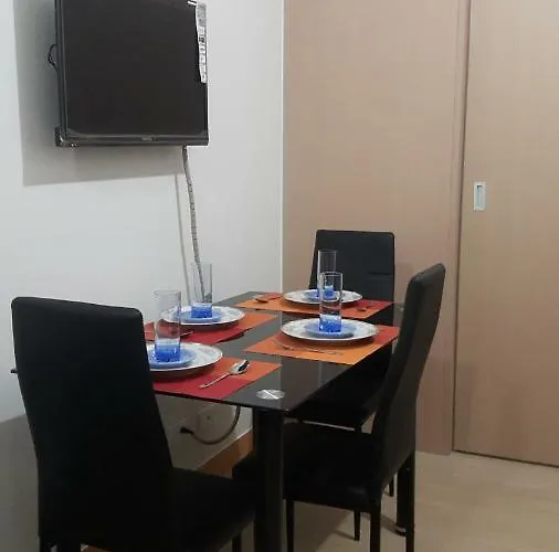 Gasthuis Dave's Private And Cozy Unit @ Trees Residences *